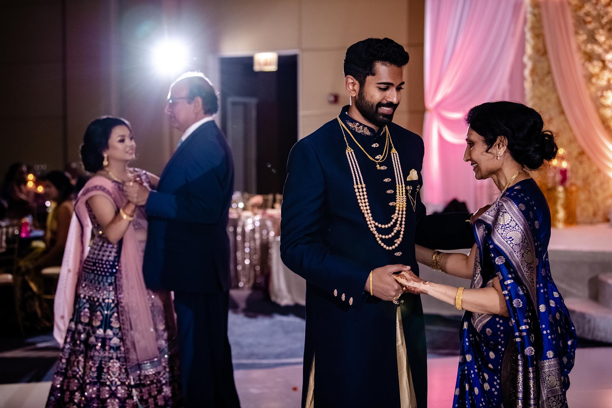 Renaissance Schaumburg Indian Wedding