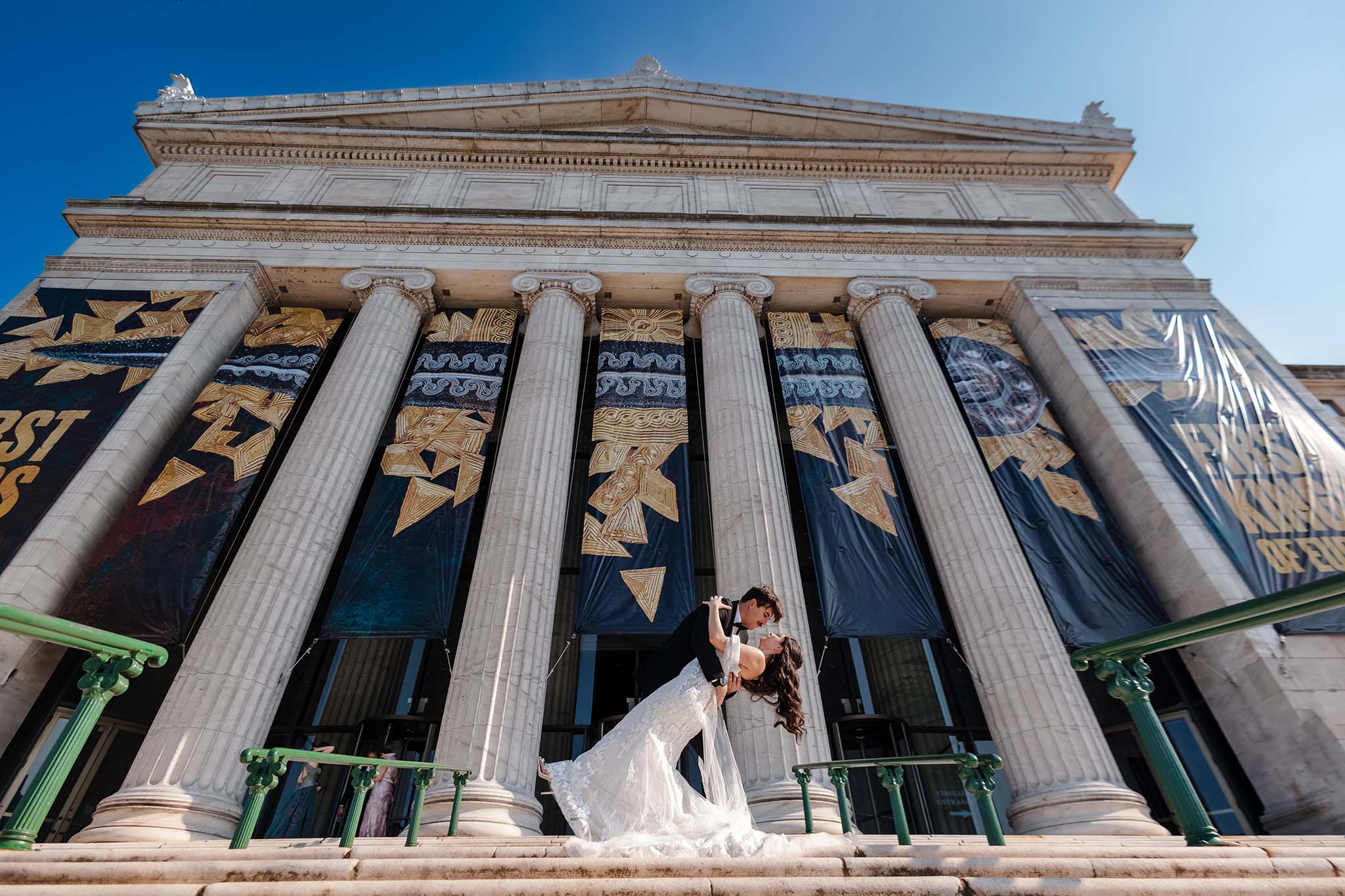 The Field Museum Chicago Wedding Photography / CHELSEA & BRYCE