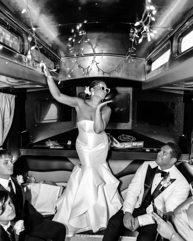 Photo by Tomic
#chicagoweddingphotographer #mywedd  #artweddingphotography #documentarywedding #chicagowedding #theknot #weddingwire # #beautifulbride #artportrait #weddingportraits #silhuette #brideandgroom #elegantwedding  #realwedding #fearlessphoto #weddingphoto #chicagonightphotography #artportrait #weddingwire #theknot #wsphotography #chicagobrides #chicagoweddings #nightweddingphotography #chicagonightphotography